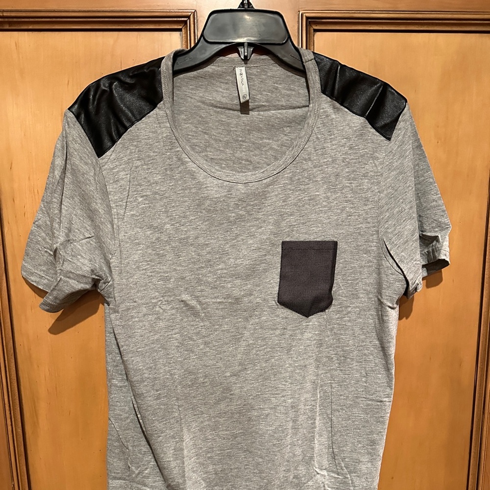 Men’s Grey T shirt
